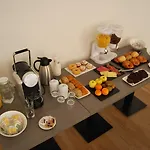 Estudiotel Hotel 2*