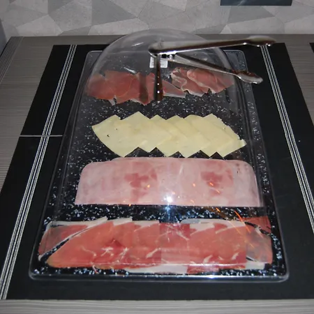 Estudiotel Hotel 2*