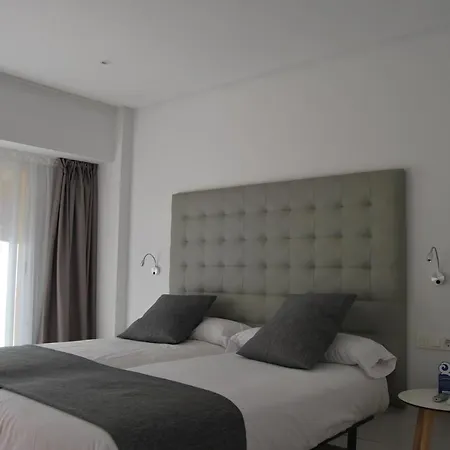 Estudiotel Hotel 2*