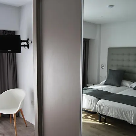 Отель Estudiotel