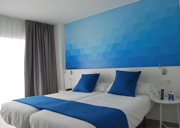 Отель Estudiotel 2*